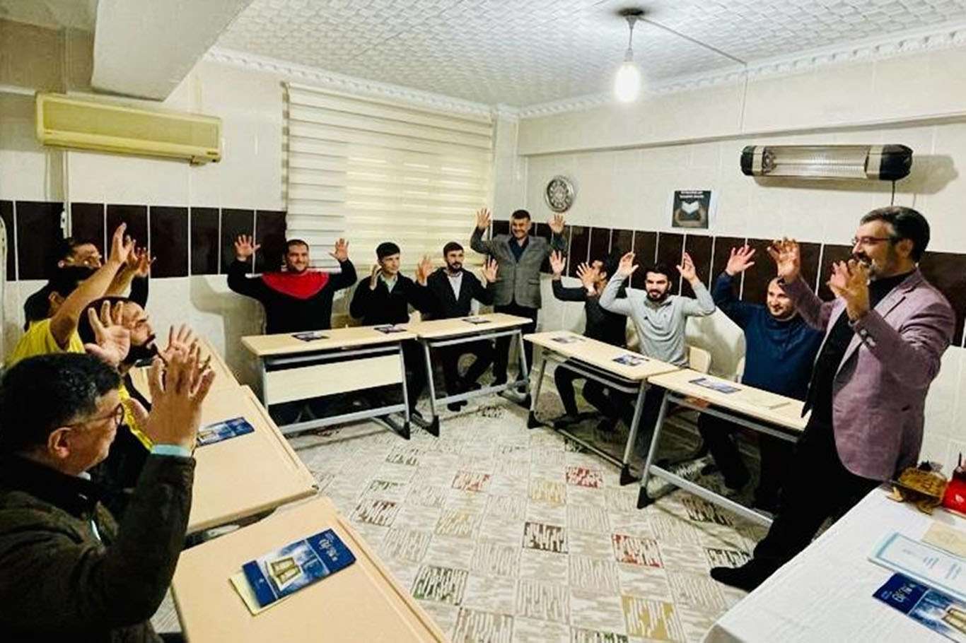 Batman’da işitme ve görme engellilere yönelik Kur'an kursu açıldı Batman’da işitme ve görme engellilere yönelik Kur'an kursu açıldı